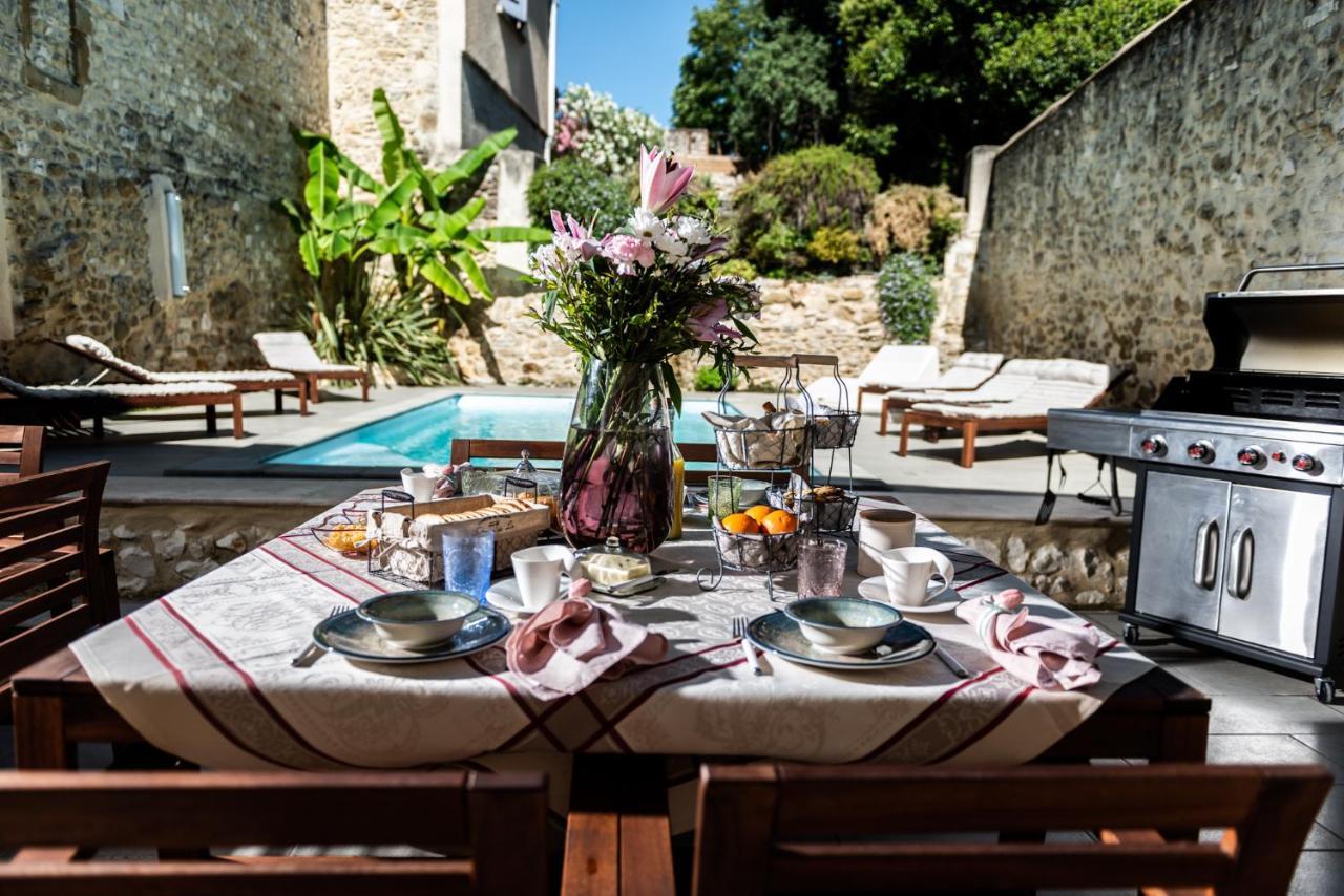 La Maison De Livia, Chambres D'Hotes, Piscine Chauffee, Proche Uzes, Nimes, Ales Sauzet  エクステリア 写真