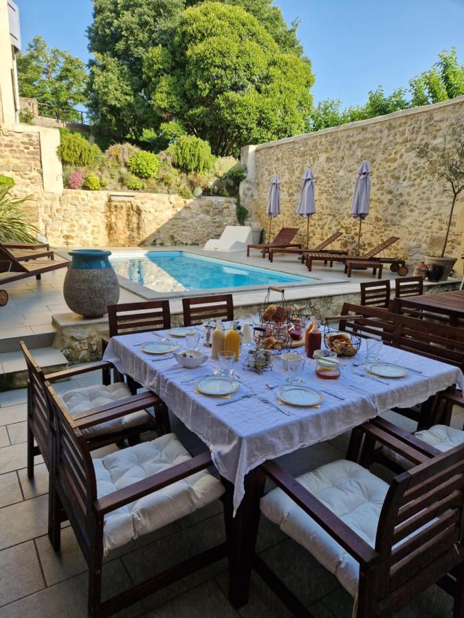 La Maison De Livia, Chambres D'Hotes, Piscine Chauffee, Proche Uzes, Nimes, Ales Sauzet  エクステリア 写真