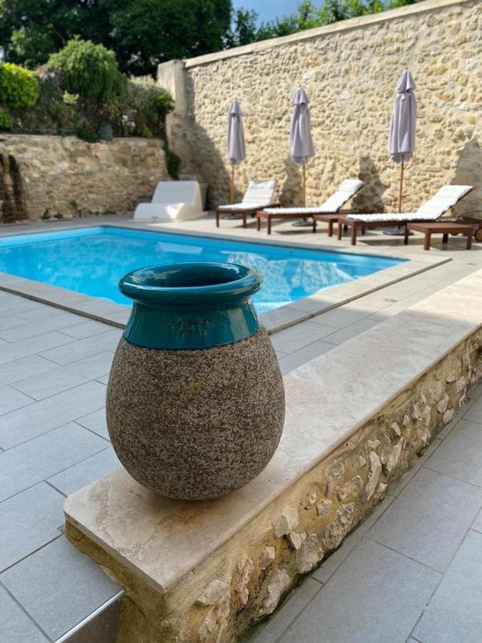 La Maison De Livia, Chambres D'Hotes, Piscine Chauffee, Proche Uzes, Nimes, Ales Sauzet  エクステリア 写真